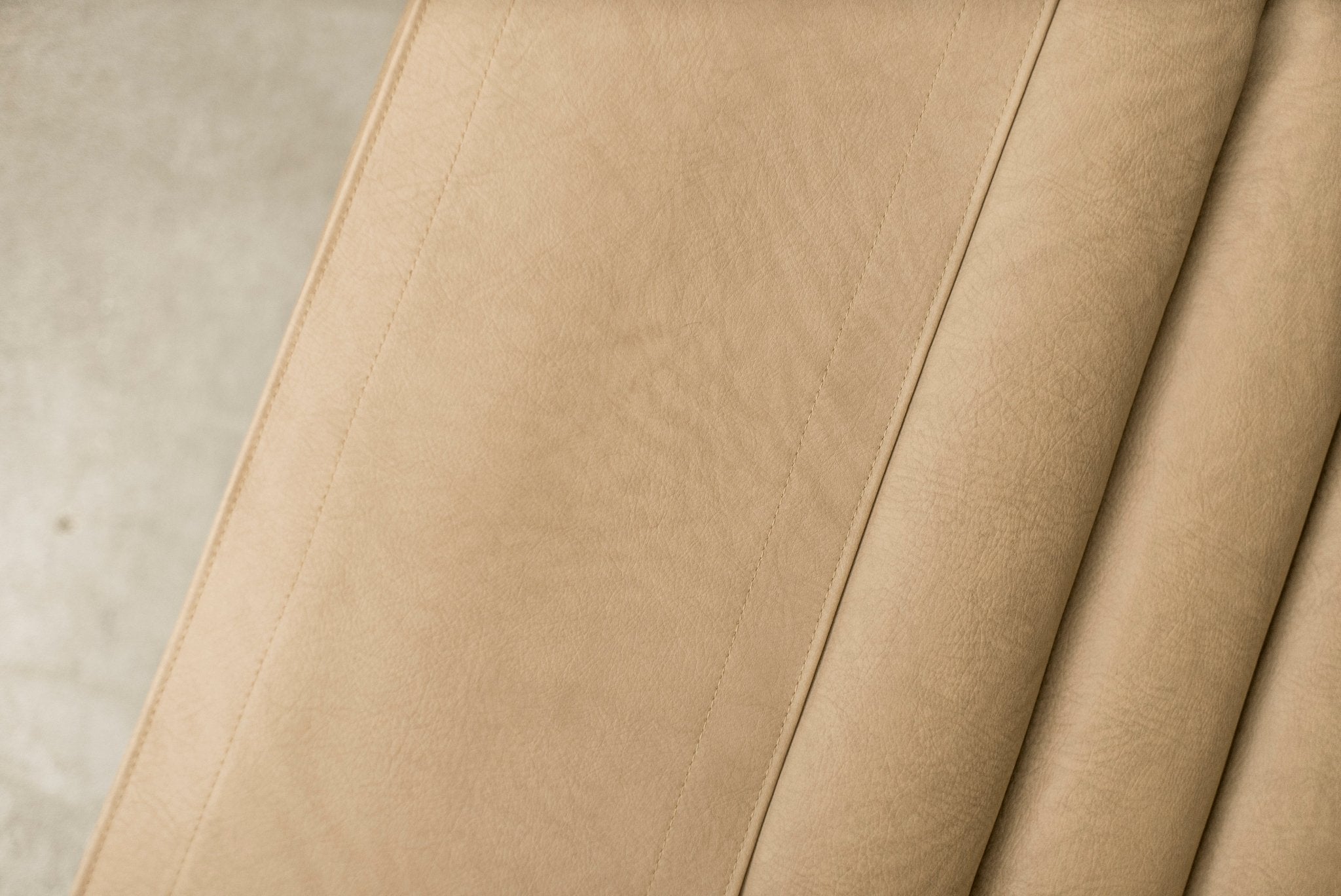 Headrest Wrap - Plush + Oak (all) (start)