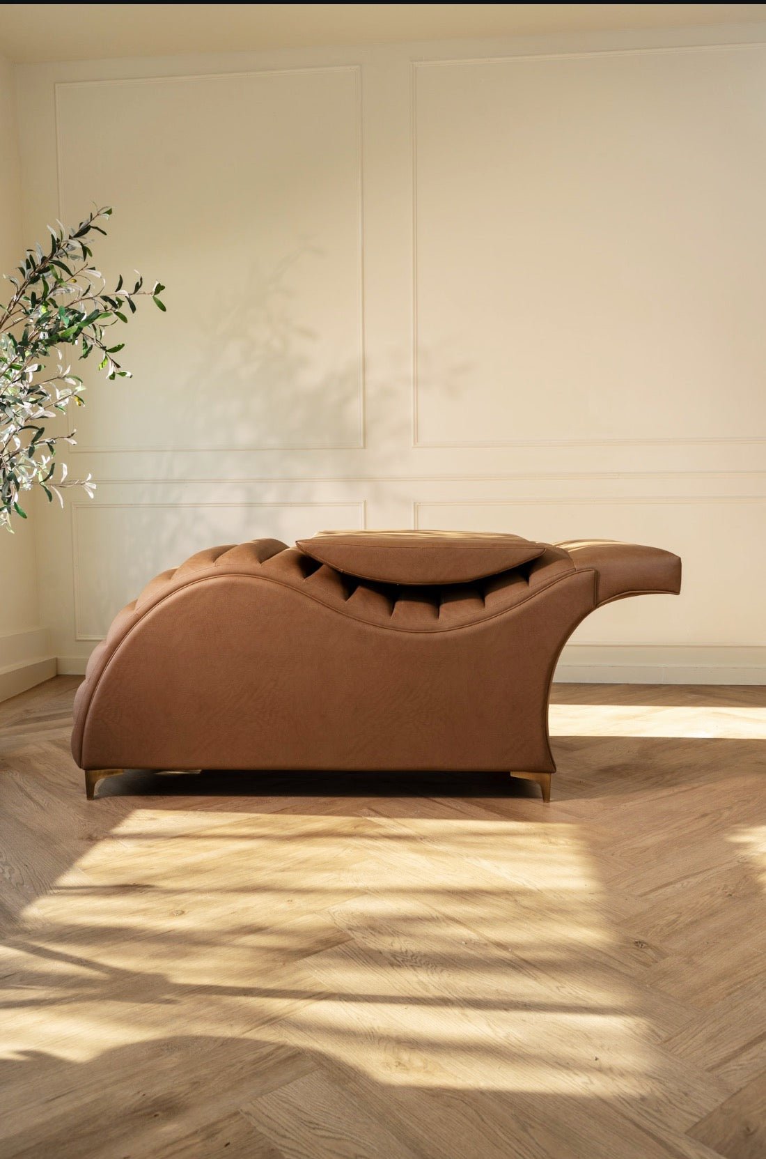 Curve Adjust Conversion Pillow - Plush + Oak