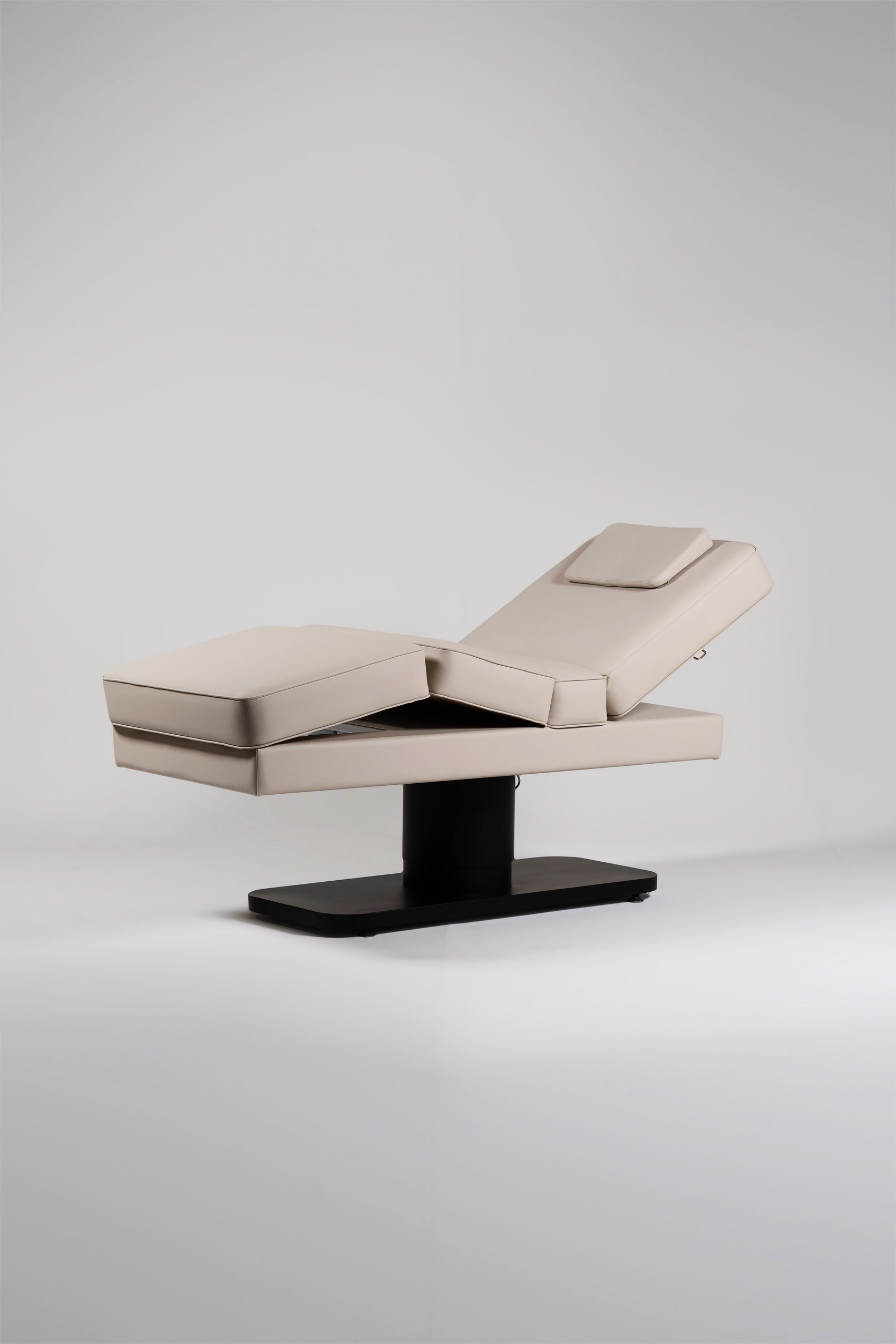 Ergonomic Electric Salon Beds