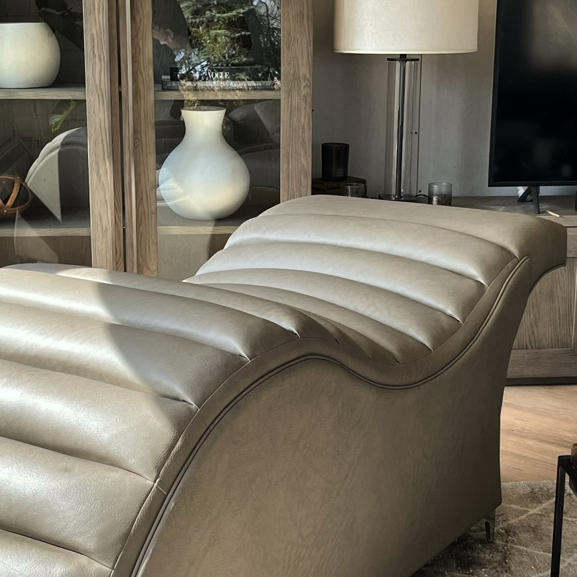 luxury salon bed (Antelope)