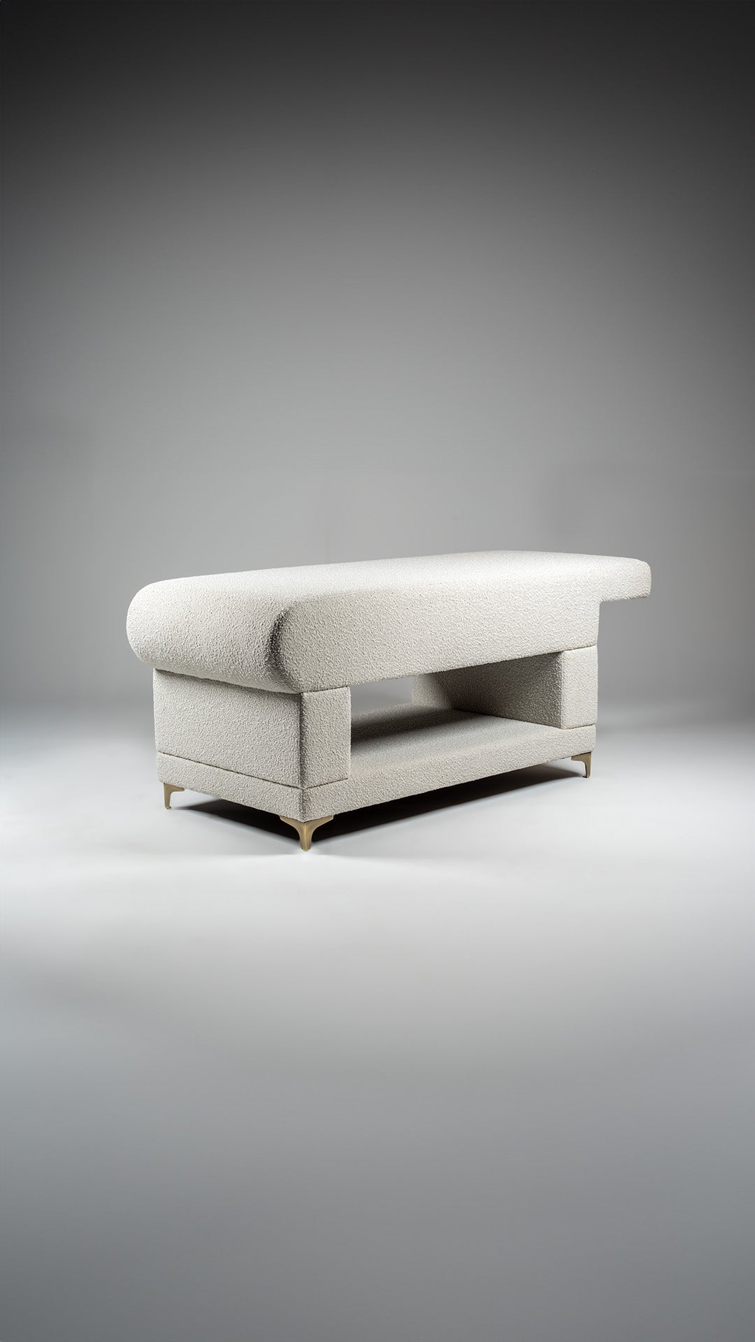 Charlie Plush® in Performaboucle - Plush + Oak